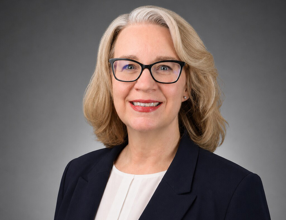 Dr. Laura Bettencourt